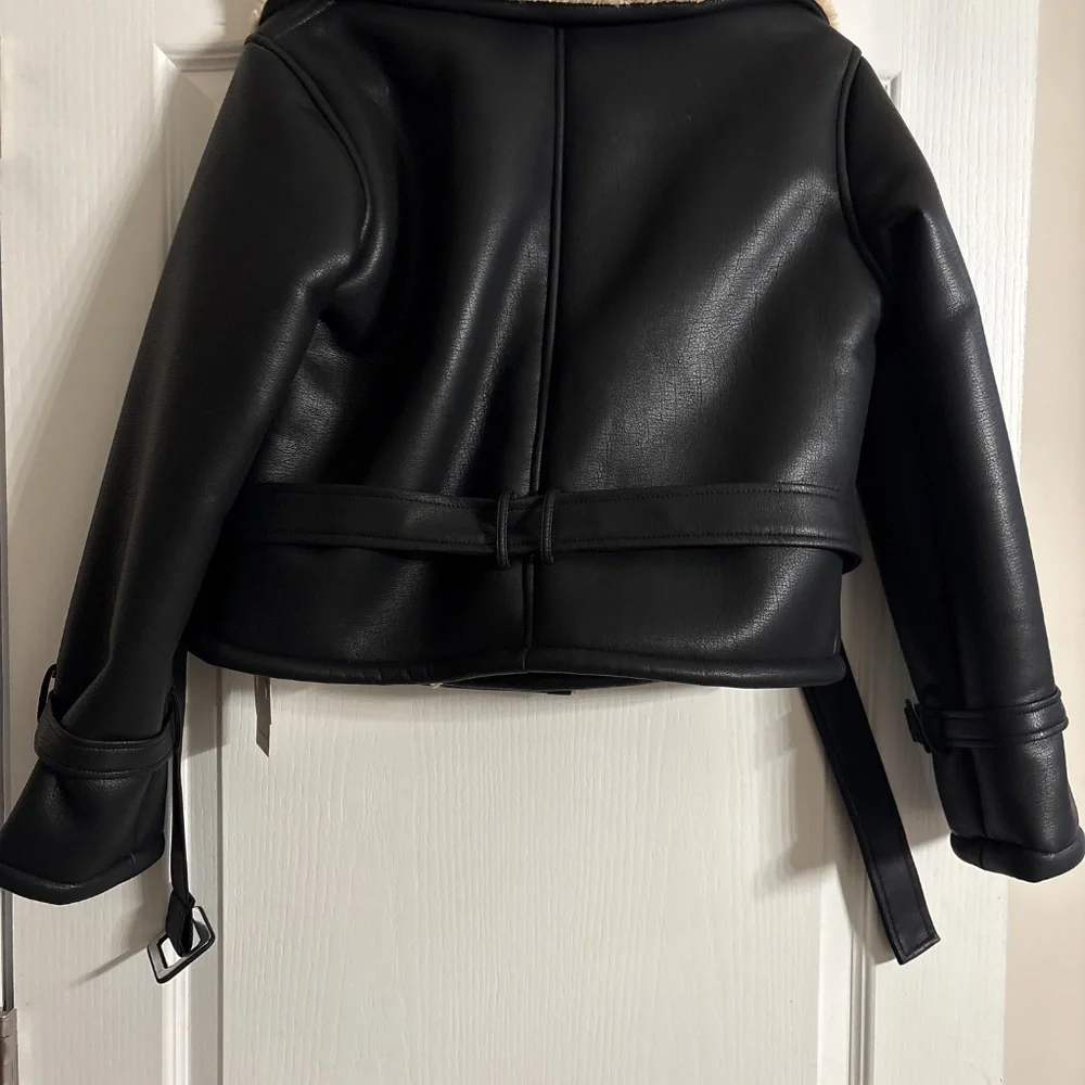 Commense Jacket - Picture 2 of 3